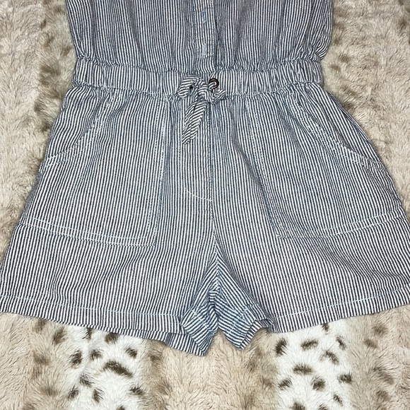 Guess Girls Romper Size 7-8 - Picture 4 of 6